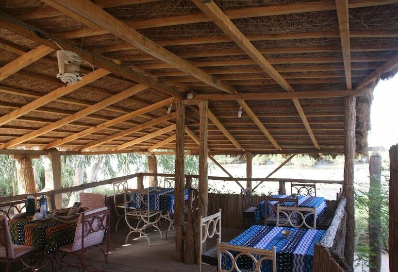 هتل Sarahma Lodge Simal