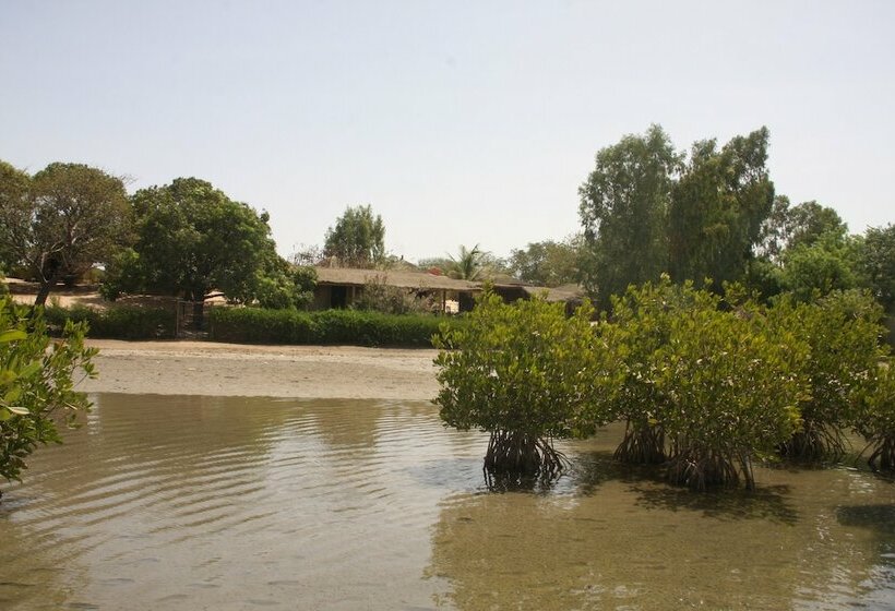 هتل Sarahma Lodge Simal