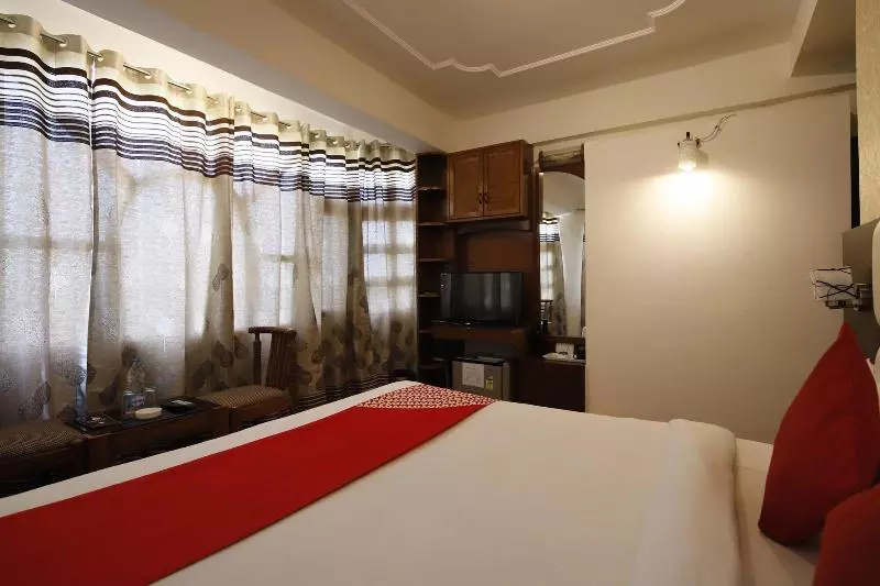 هتل Shimla Palace By Oyo Rooms