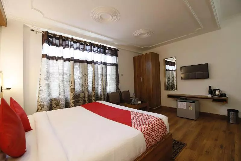 هتل Shimla Palace By Oyo Rooms