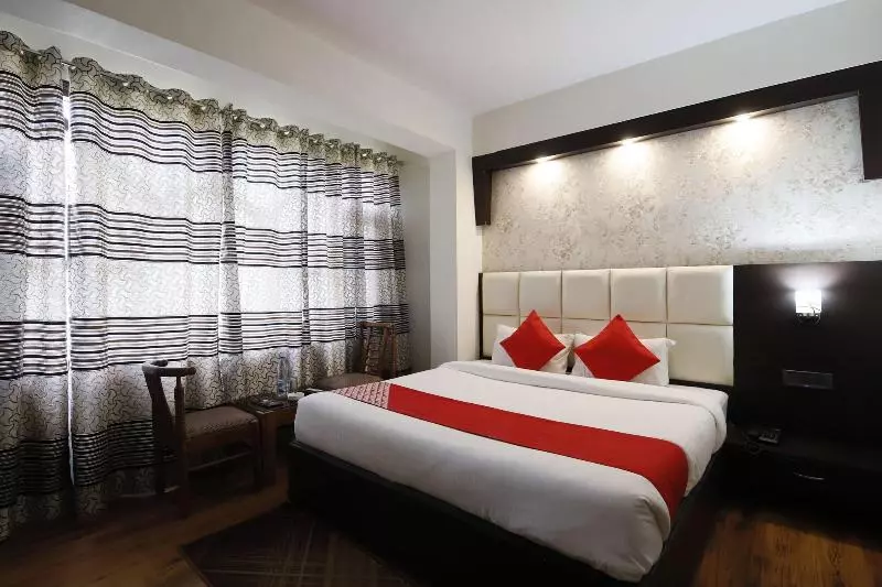 هتل Shimla Palace By Oyo Rooms
