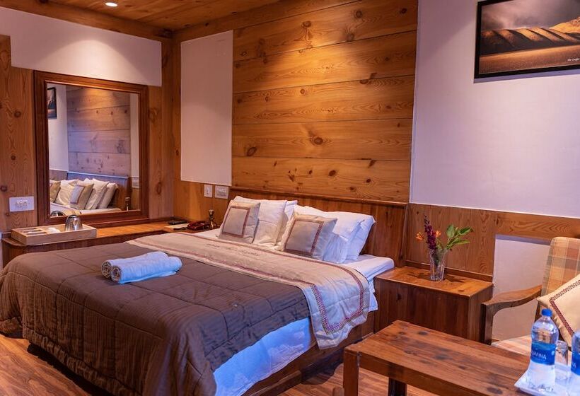 Отель The Conifer