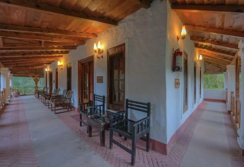 Hotelli Van Serai The Wellness Lodge