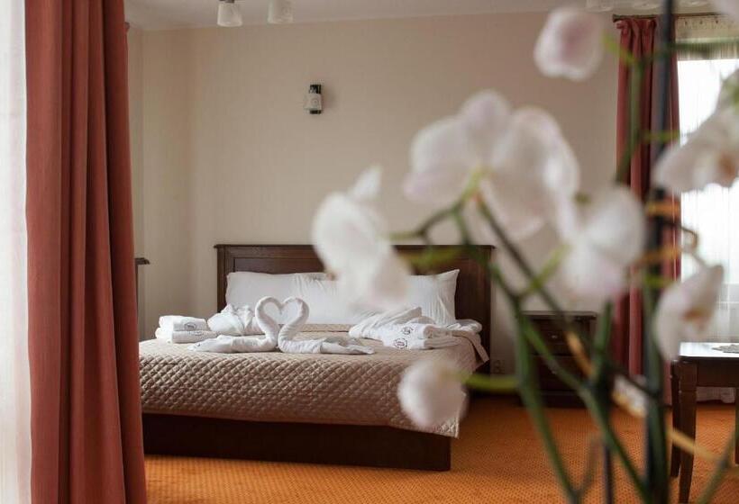 膳宿费 Cedrowy Dworek