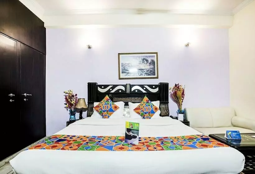 هتل Fabexpress Ivy Inn