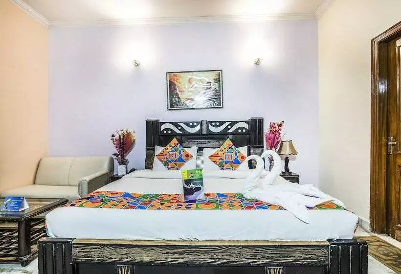 هتل Fabexpress Ivy Inn