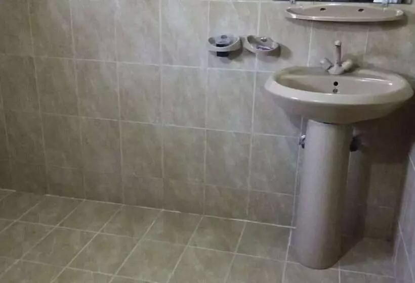 هتل Asaish Guest House