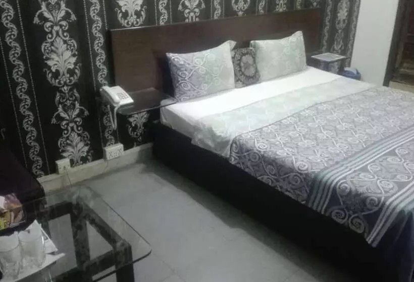 هتل Asaish Guest House