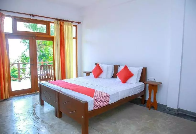 Hotel Surf Sea Breeze