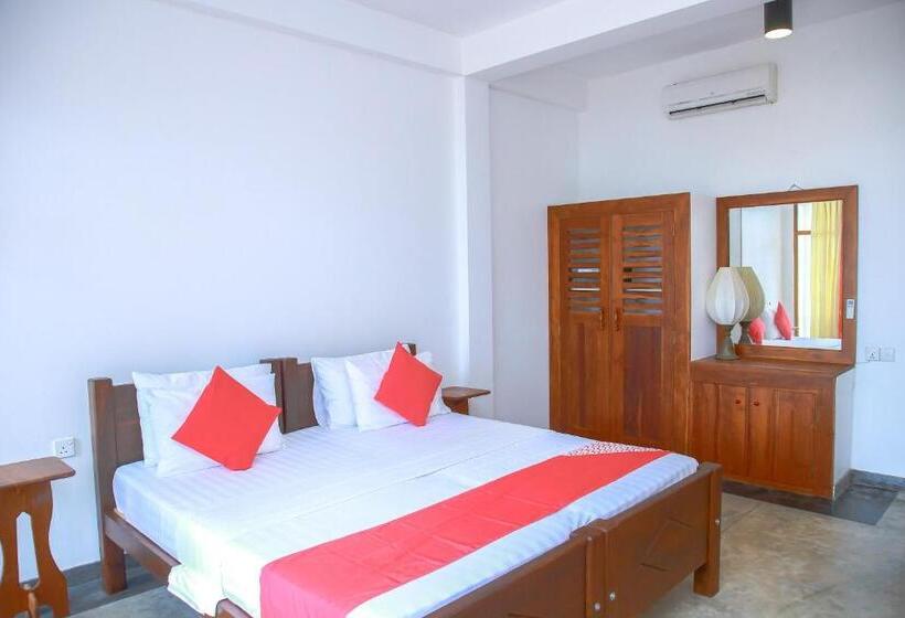 فندق Surf Sea Breeze