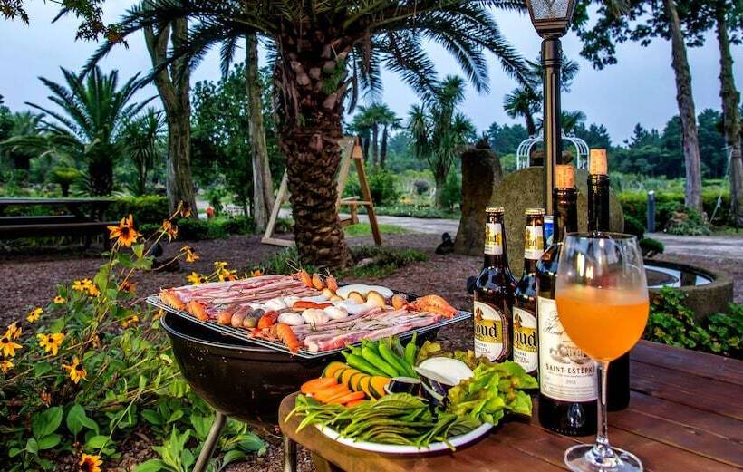 פנסיון Jeju Green Pampas