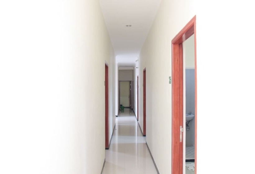 פנסיון Reddoorz @ Genteng Surabaya