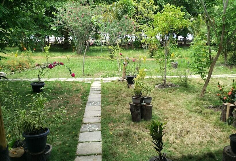 مبيت وإفطار Budi Sun Resort