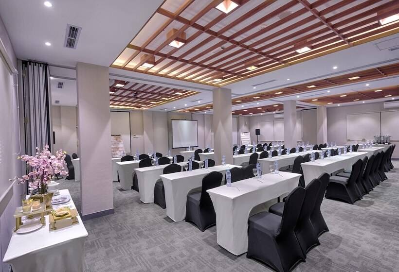 فندق Kuretakeso Kemang