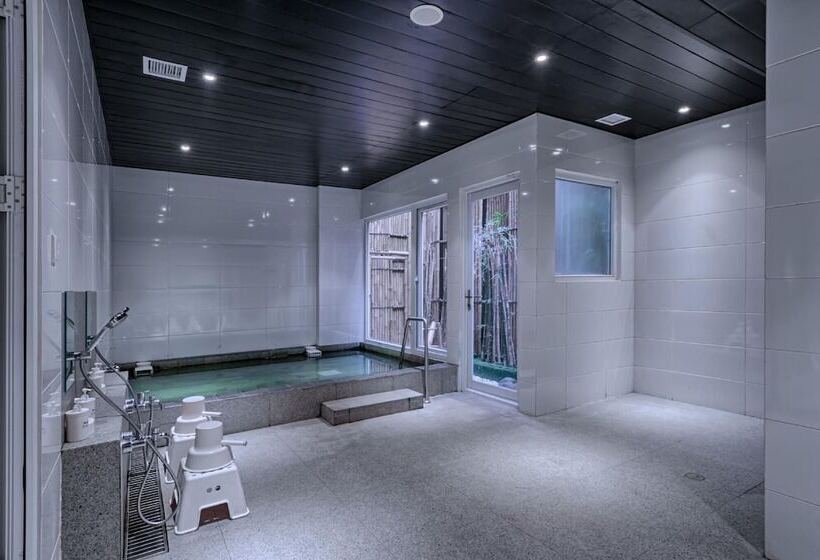 فندق Kuretakeso Kemang