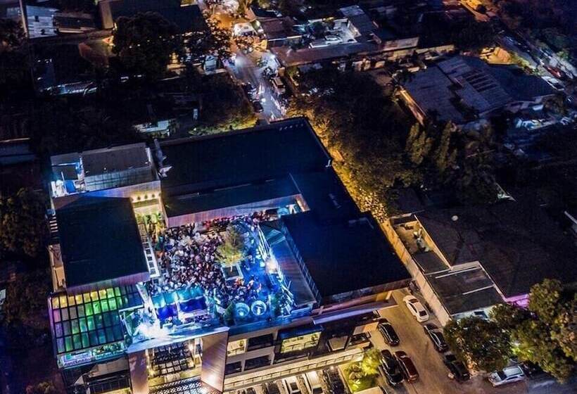 Hotel Stonehill Suites