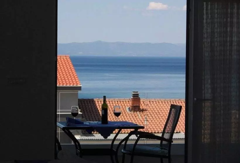 پانسیون Apartments Dany