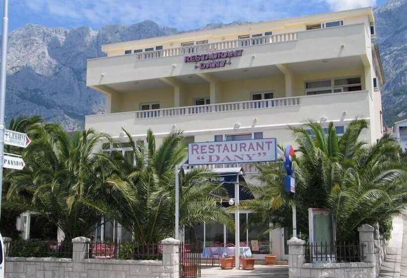 پانسیون Apartments Dany