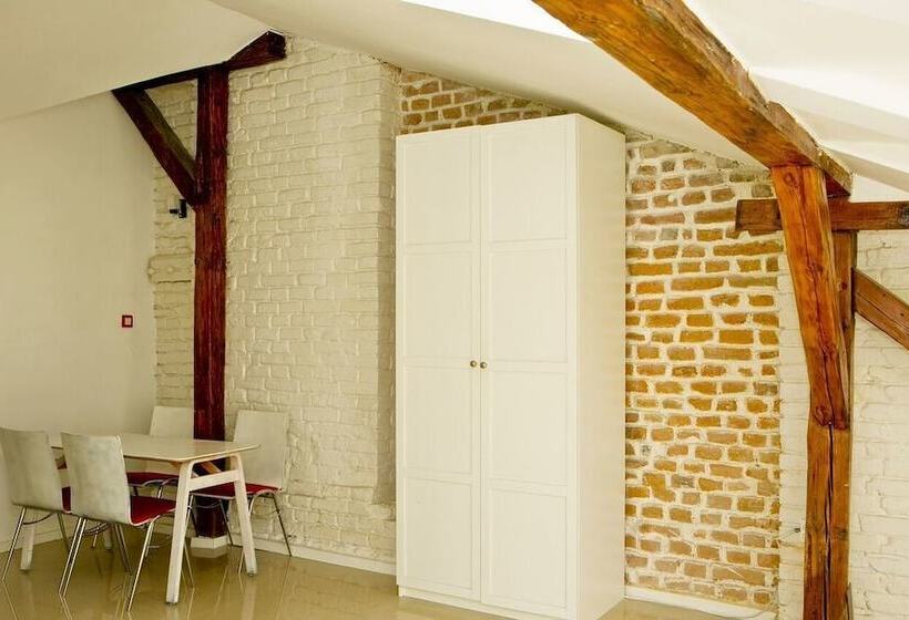 ペンション Hoża Apartments And Rooms