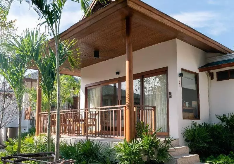 Banana Fan Sea Resort