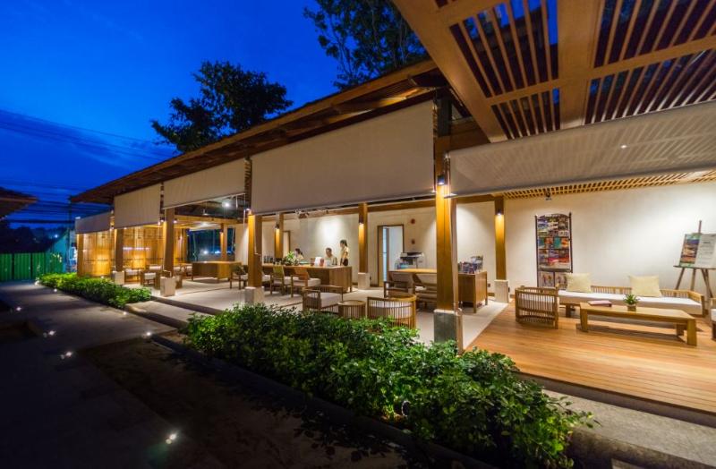 Banana Fan Sea Resort