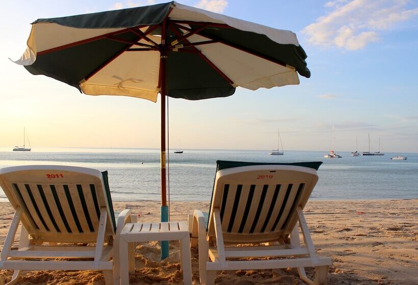 Banana Fan Sea Resort