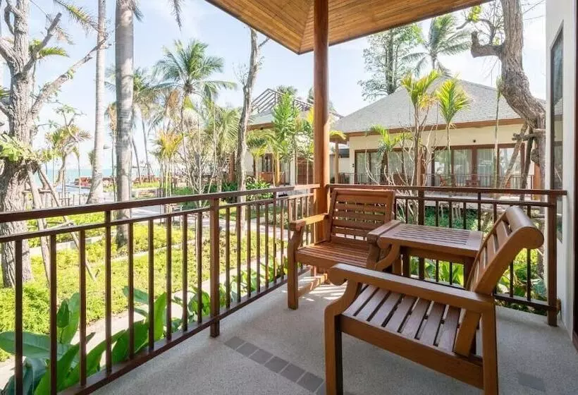 Banana Fan Sea Resort