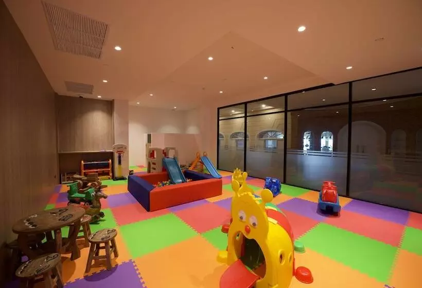 Курорт Beyond Kata