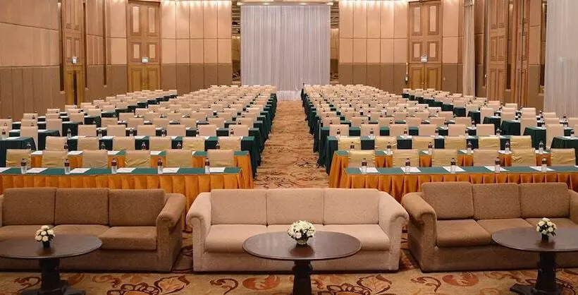 Arnoma Hotel Bangkok