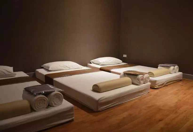 Arnoma Hotel Bangkok