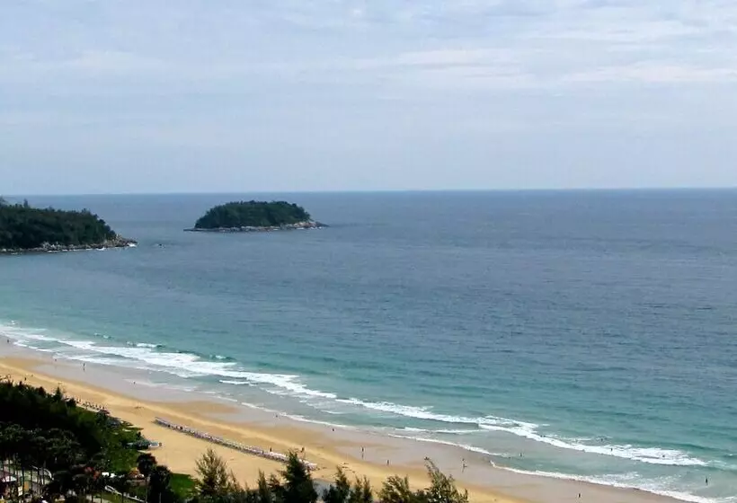 Отель Waterfront Suites Phuket By Centara