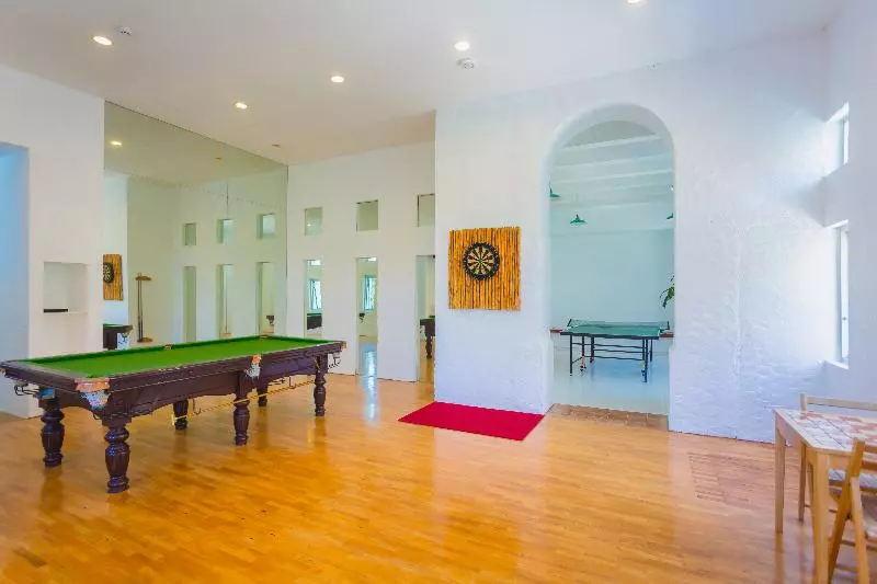 Отель Waterfront Suites Phuket By Centara