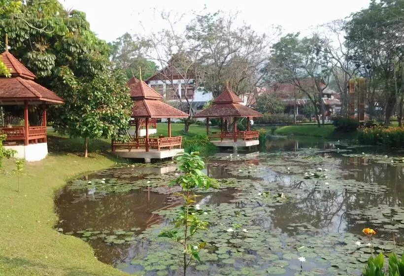 Suan Bua Hotel & Resort