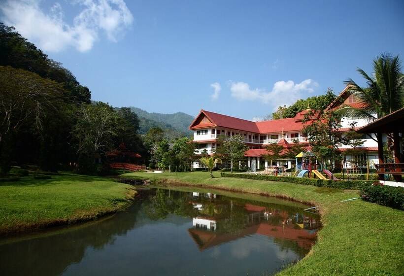 Suan Bua Hotel & Resort