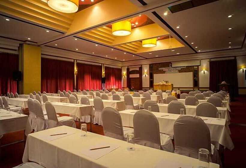 Suan Bua Hotel & Resort