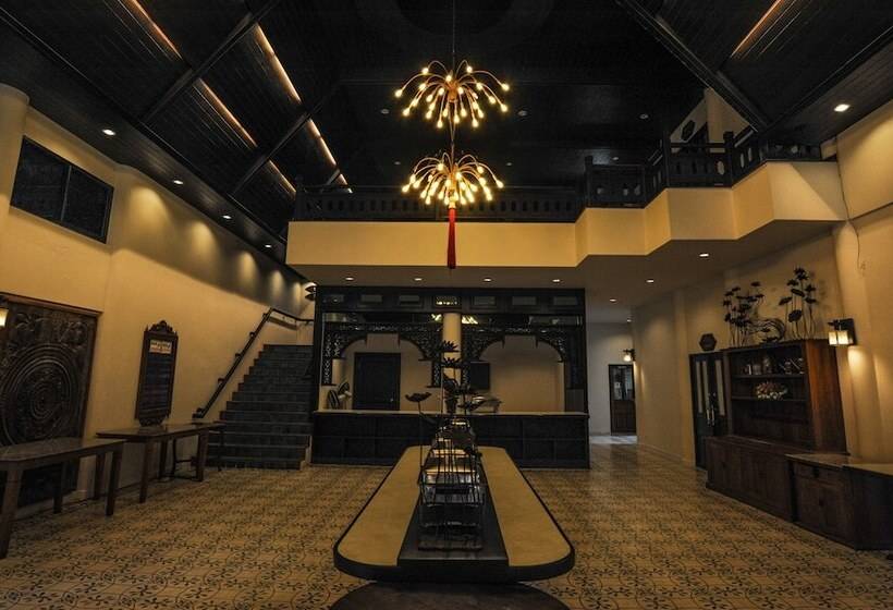 Suan Bua Hotel & Resort