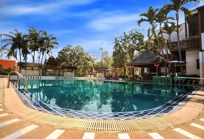 Suan Bua Hotel & Resort