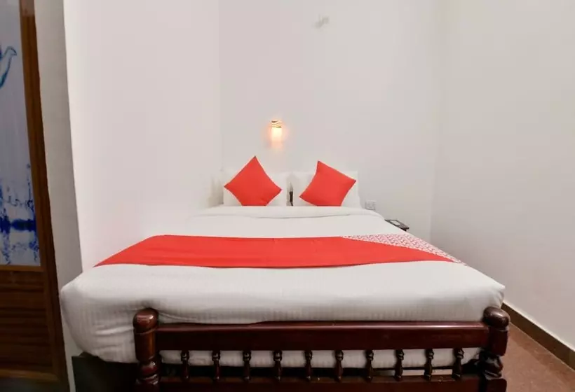 ホテル Aar Palmyra Regency By Oyo Rooms