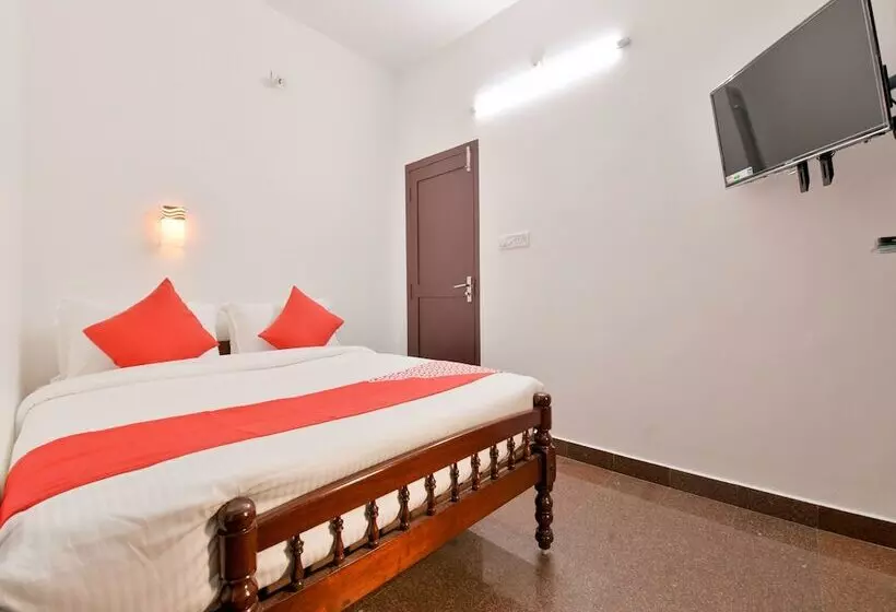 ホテル Aar Palmyra Regency By Oyo Rooms