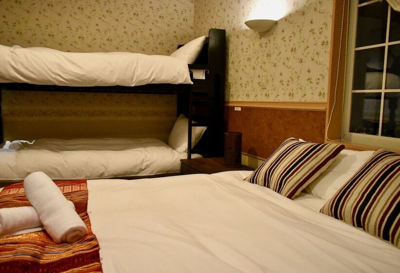 בית מלון כפרי Altitude Madarao