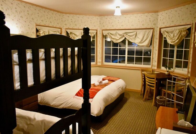 בית מלון כפרי Altitude Madarao