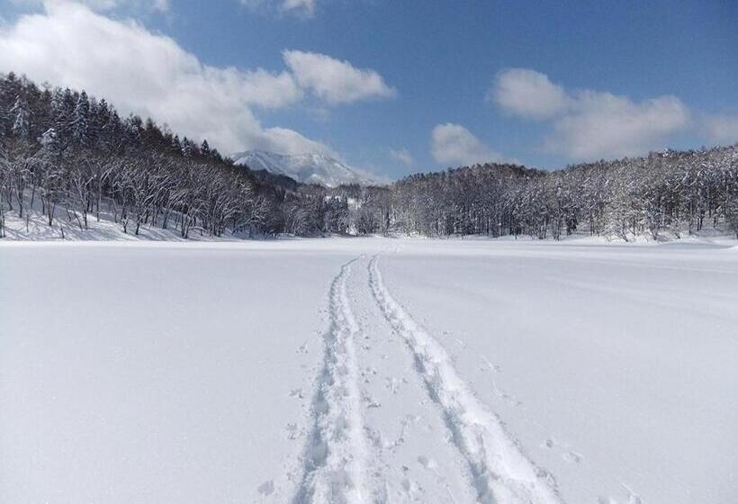 בית מלון כפרי Altitude Madarao