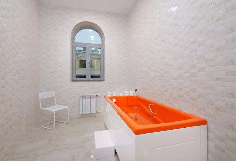 Hotelli Glavnye Narzanye Vanny