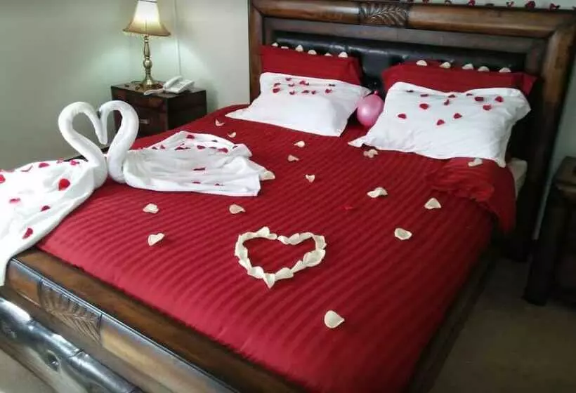 Newstead Hotel Naivasha