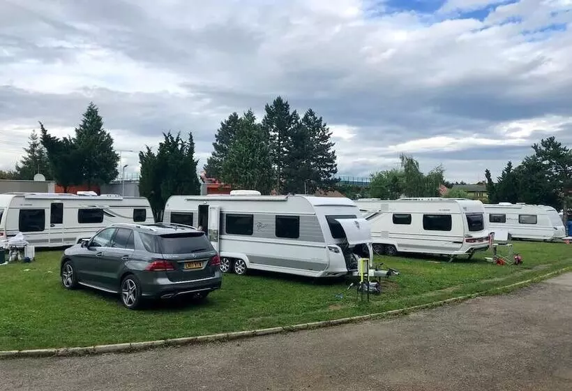 هتل & Restaurant Resort Barca    Campsite