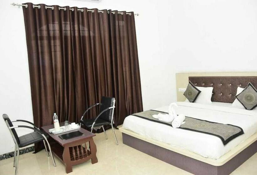 酒店 The Pushkar Mantra Resort