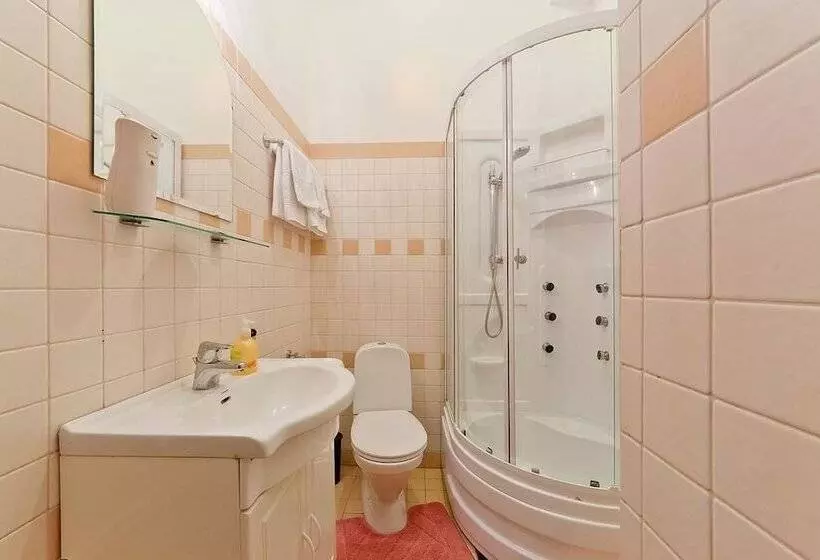 Mini Hotel Mone