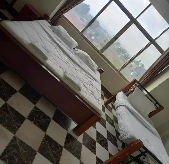 Newstead Hotel Naivasha