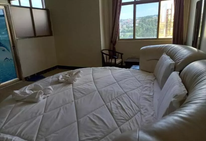 Newstead Hotel Naivasha