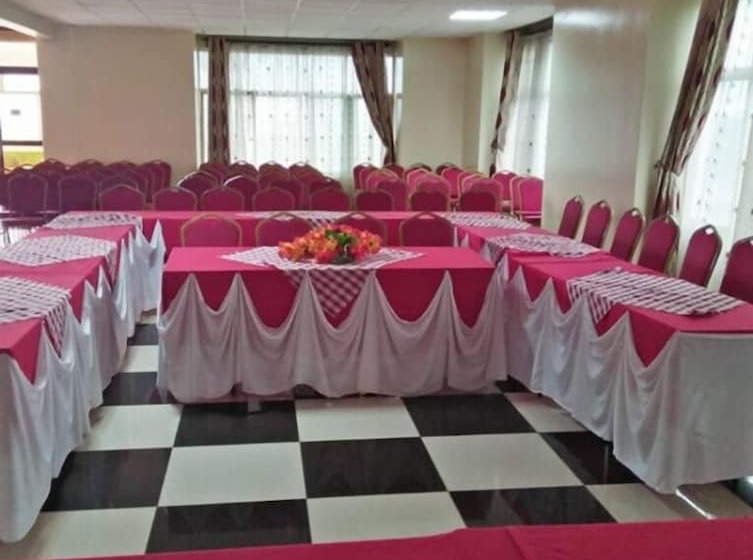 Newstead Hotel Naivasha